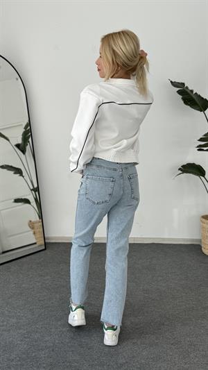 Bel Ve Kol Lastikli Çizgi Detaylı Bomber Ceket Beyaz 