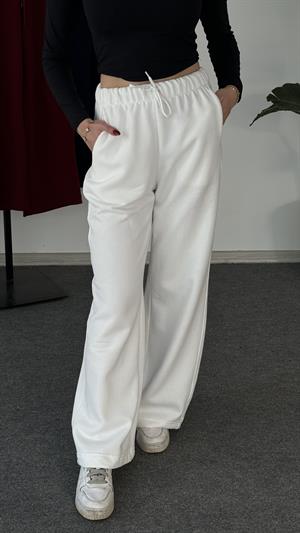 Beli Lastikli Üç İplik Şardonlu Zr Kalıp Esofman Beyaz