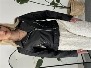 Cep Ve Kemer Detaylı Deri Ceket Siyah