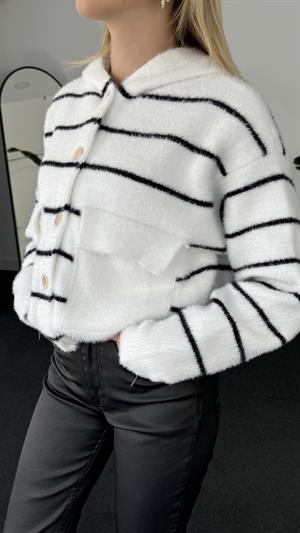 Çizgili Cep Detaylı Triko Hırka 