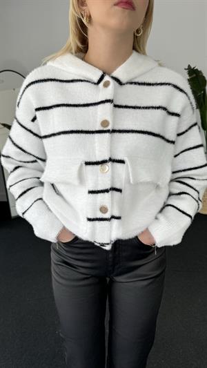 Çizgili Cep Detaylı Triko Hırka 