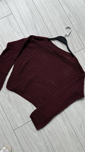 Delikli Muadil Kazak Bordo