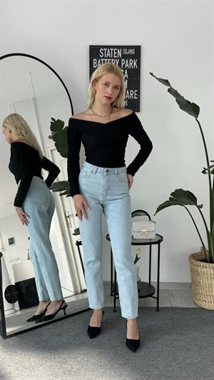 Düşük Omuz Büzgü Detaylı Çapraz Yaka Crop Siyah