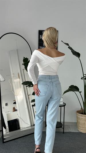 Düşük Omuz Büzgü Detaylı Çapraz Yaka Crop Beyaz