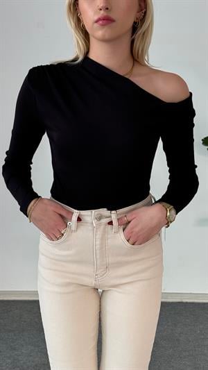 Düşük Omuz Çapraz Yaka Bluz Siyah 