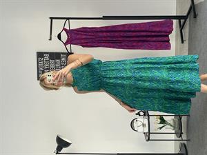 Etnik Desenli Halter Yaka Viskon Elbise Yeşil Mavi