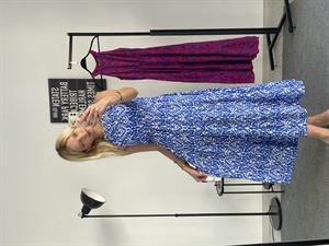 Etnik Desenli Halter Yaka Viskon Elbise Beyaz Mavi