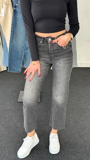 Kesik Paça Boy Fit Jean Koyu Gri 