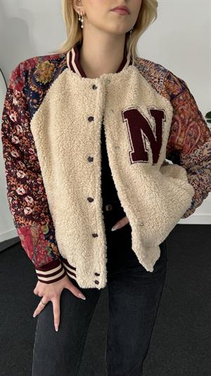 Kolları Desenli Astarlı Kolej Ceketi