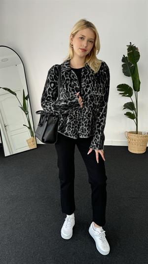 Leopar Desenli Jakarlı Hırka 