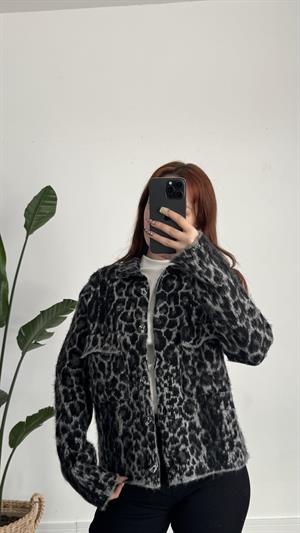 Leoparlı Jakarlı Hırka 