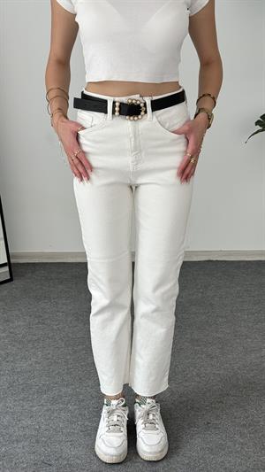 Likralı Kesik Paça Boyfit Jean Beyaz