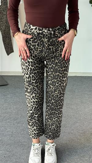 Likralı Kesik Paça Boyfit Jean Leopar Siyah 