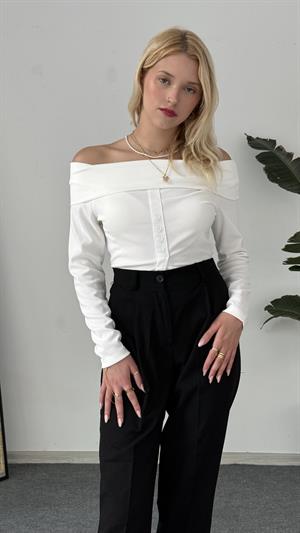 Madonna Yaka Düğme Detaylı Fitilli Uzun Kollu  Crop Beyaz