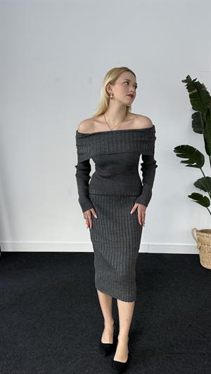 Madonna Yaka Elbise Gri