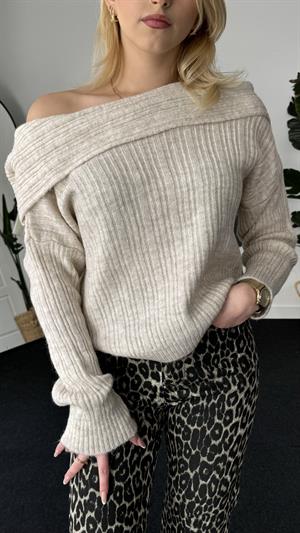 Madonna Yaka Fitilli Kazak Krem