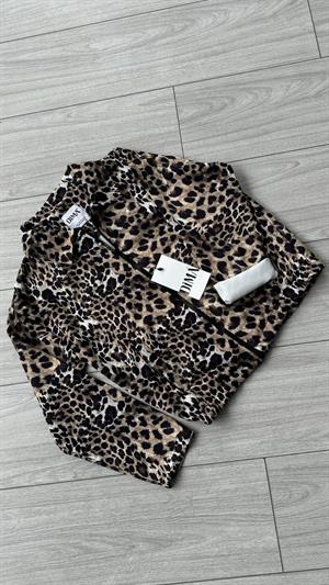 Mevsimlik Leopar Desenli Kısa Ceket