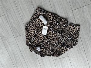 Mevsimlik Leopar Desenli Kısa Ceket