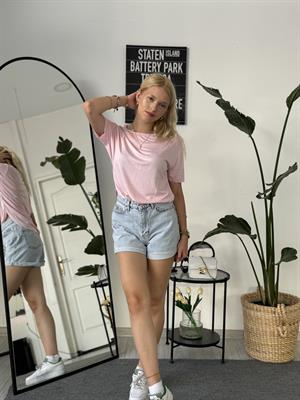 Oysho Model Bisiklet Yaka Oversize Yırtmaçlı Tshirt Toz Pembe