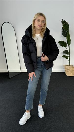 Şişme Fermuarlı Kapşonlu Mont 