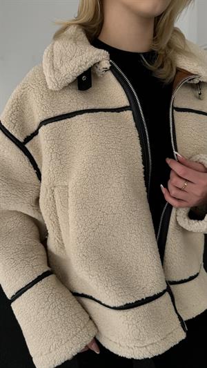 Ters Detay Lamine Biker Ceket 