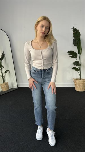 U yaka Fitilli Düğme Detaylı Bluz Taş 