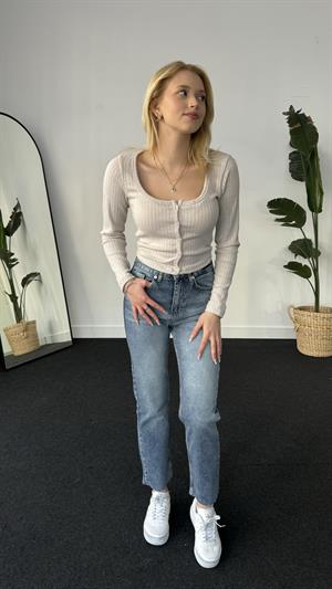 U yaka Fitilli Düğme Detaylı Bluz Taş 