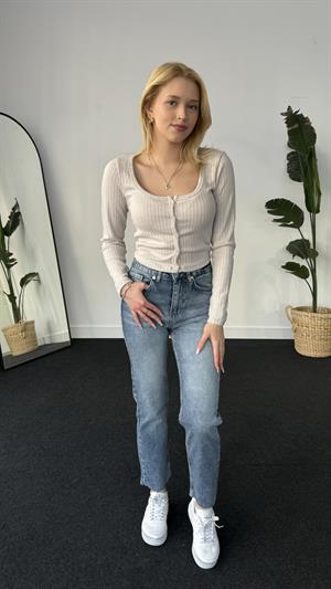 U yaka Fitilli Düğme Detaylı Bluz Taş 