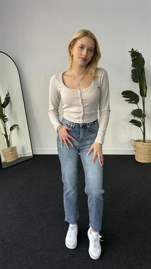 U yaka Fitilli Düğme Detaylı Bluz Taş 