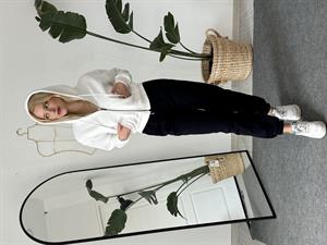 Üç İplik Şardonlu Crop Hırka Beyaz