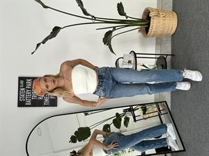 Yanları Büzgülü Polyester Kumaş Straplez Crop Beyaz