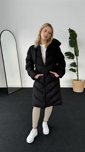 Yanları Fermuarlı Uzun Şişme Mont Siyah