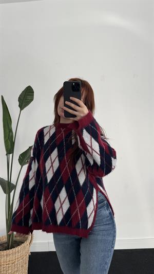 Yırtmaç Detay Baklava Desen Kazak Bordo