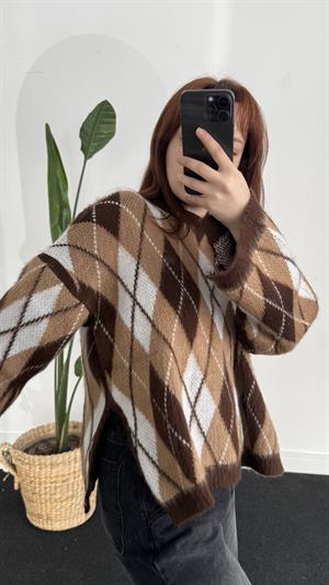 Yırtmaç Detay Baklava Desen Kazak Kahverengi