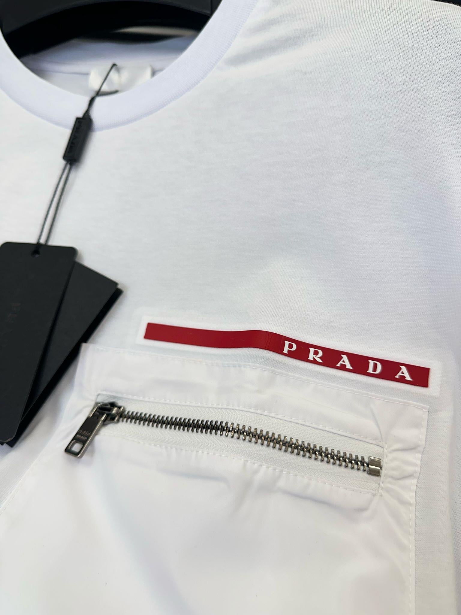 Cep Detaylı Silikon Armalı Basic T-Shirt - Beyaz