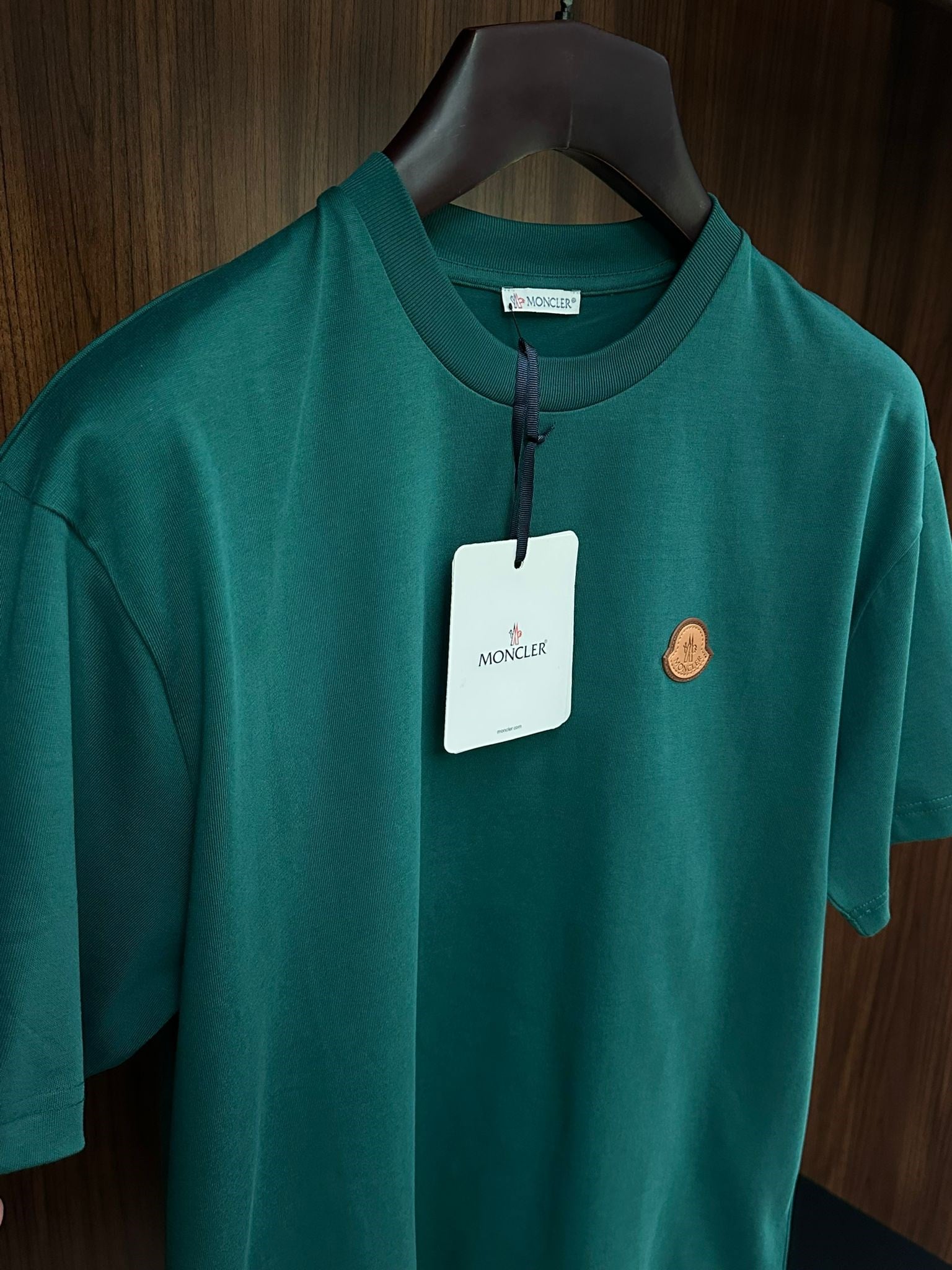 Deri Logolu Bisiklet Yaka T-Shirt