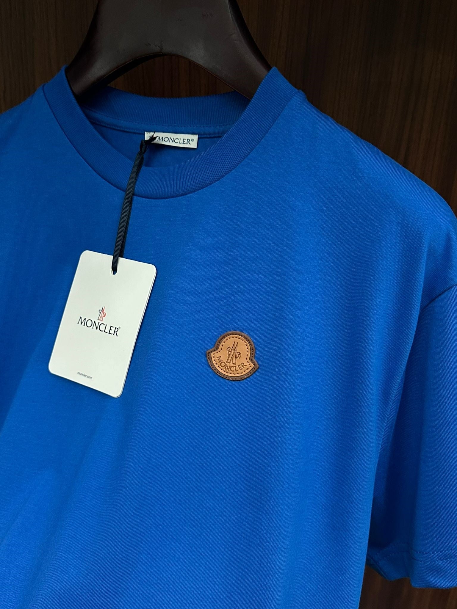 Deri Logolu Bisiklet Yaka T-Shirt