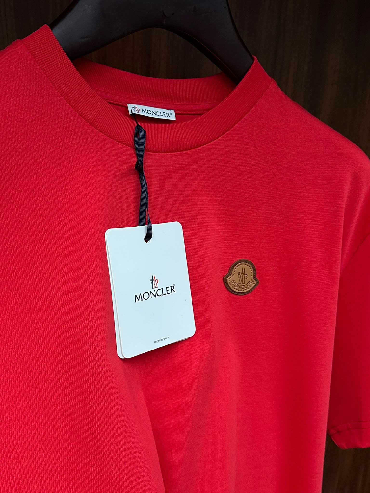 Deri Logolu Bisiklet Yaka T-Shirt