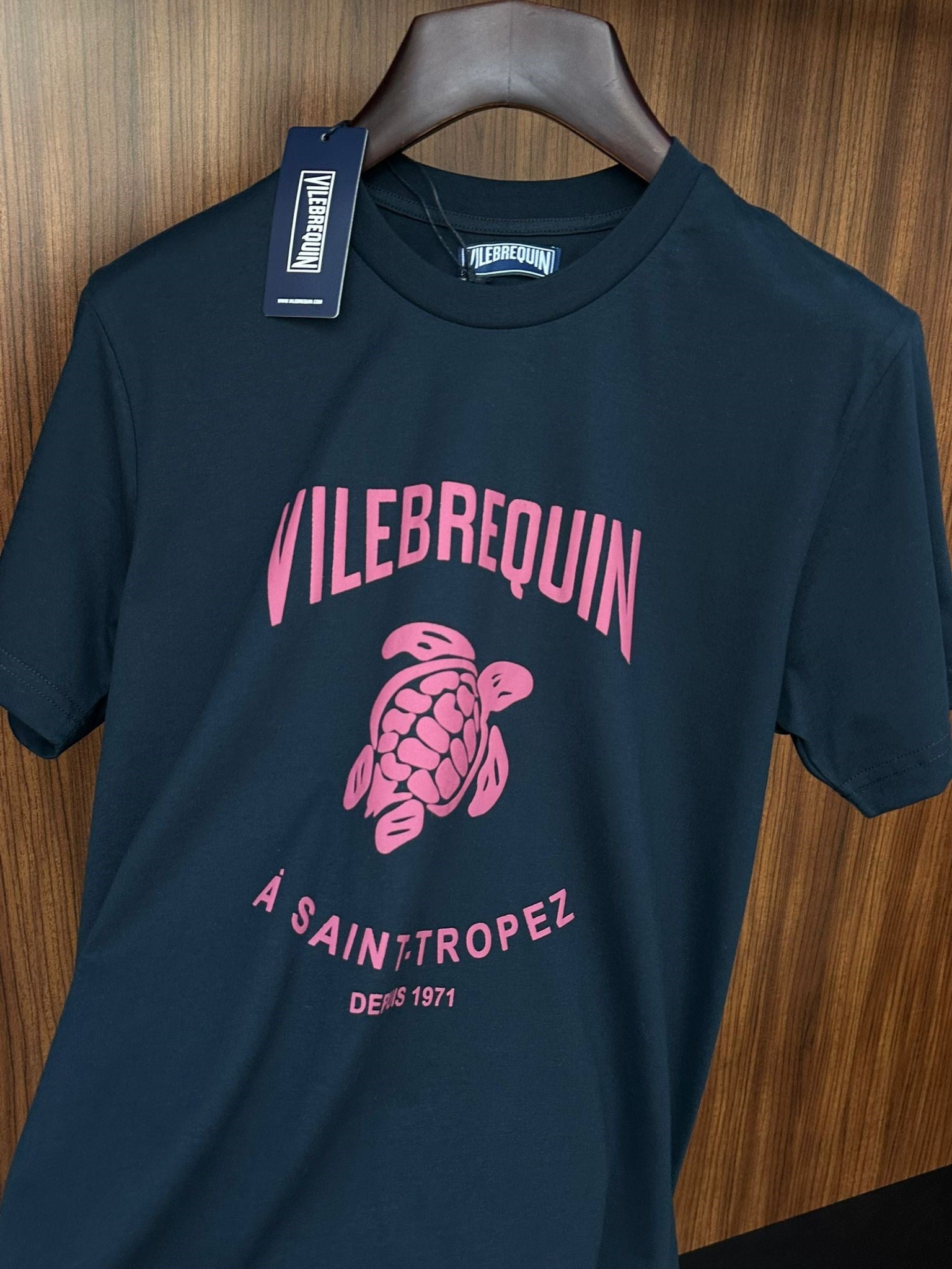 Dijital Kaplumbağa Logo Baskılı T-Shirt