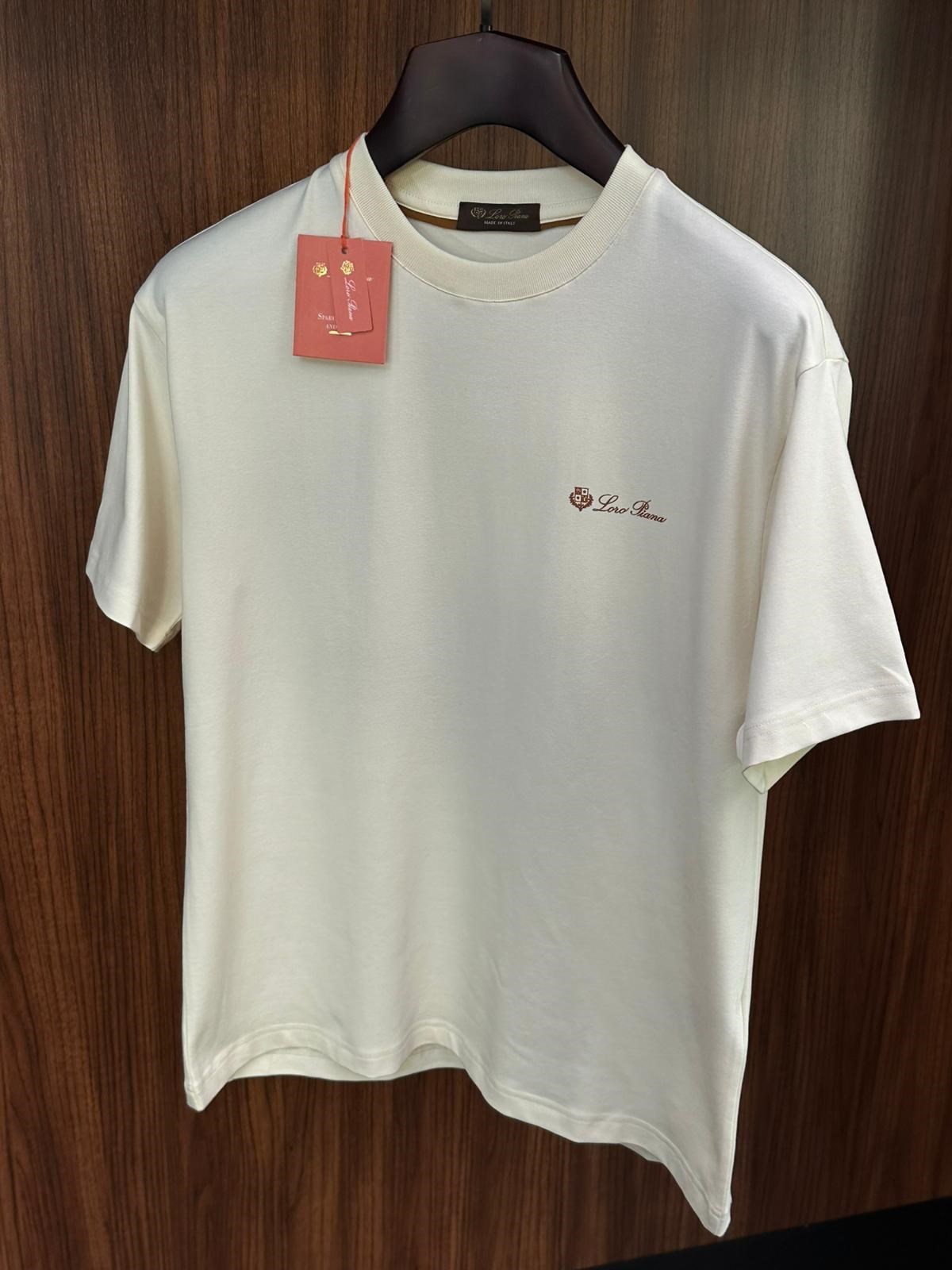 Göğüs Marka Yazılı Bisiklet Yaka T-Shirt
