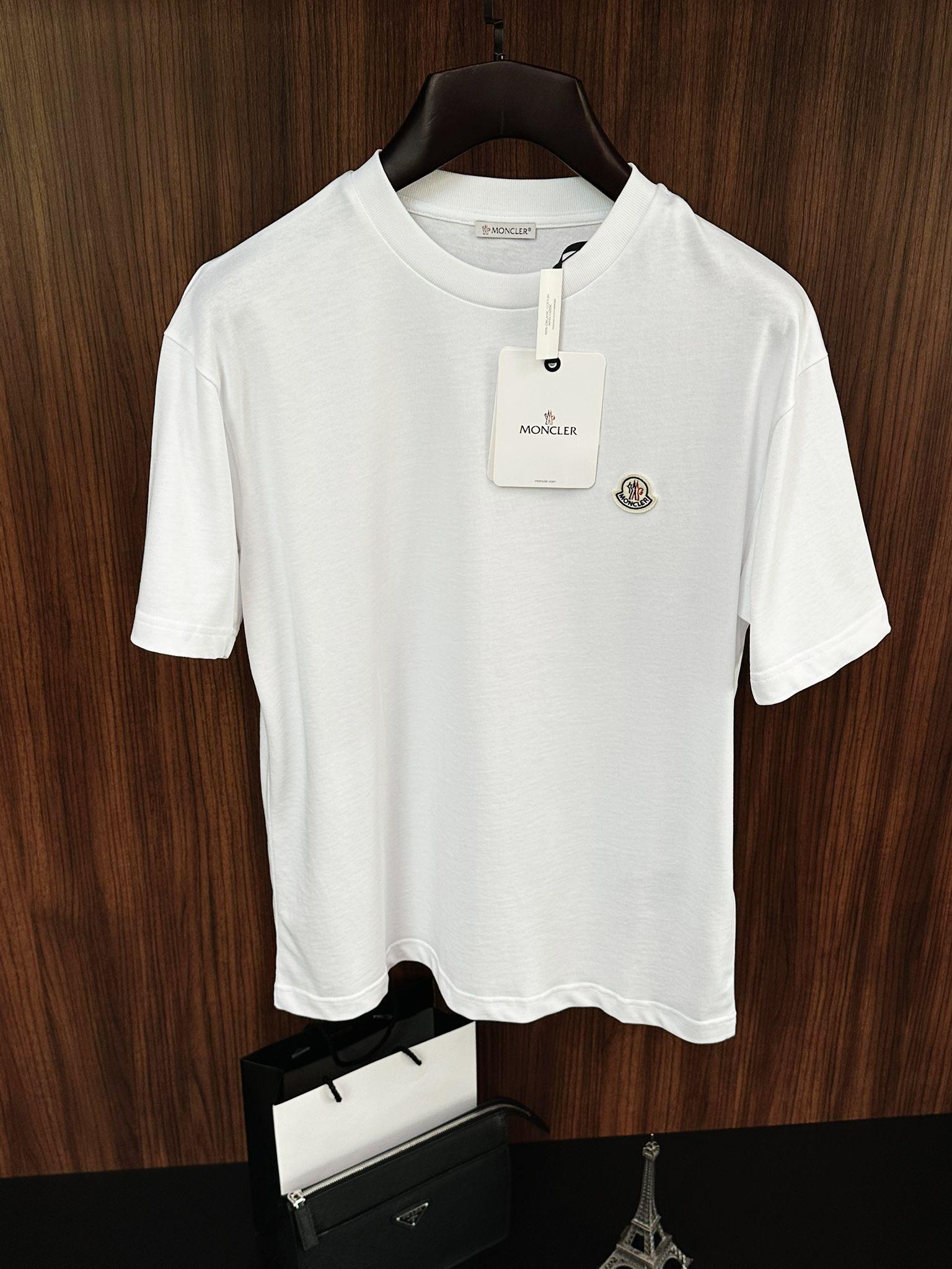 Göğüs Nakış Logolu T-Shirt