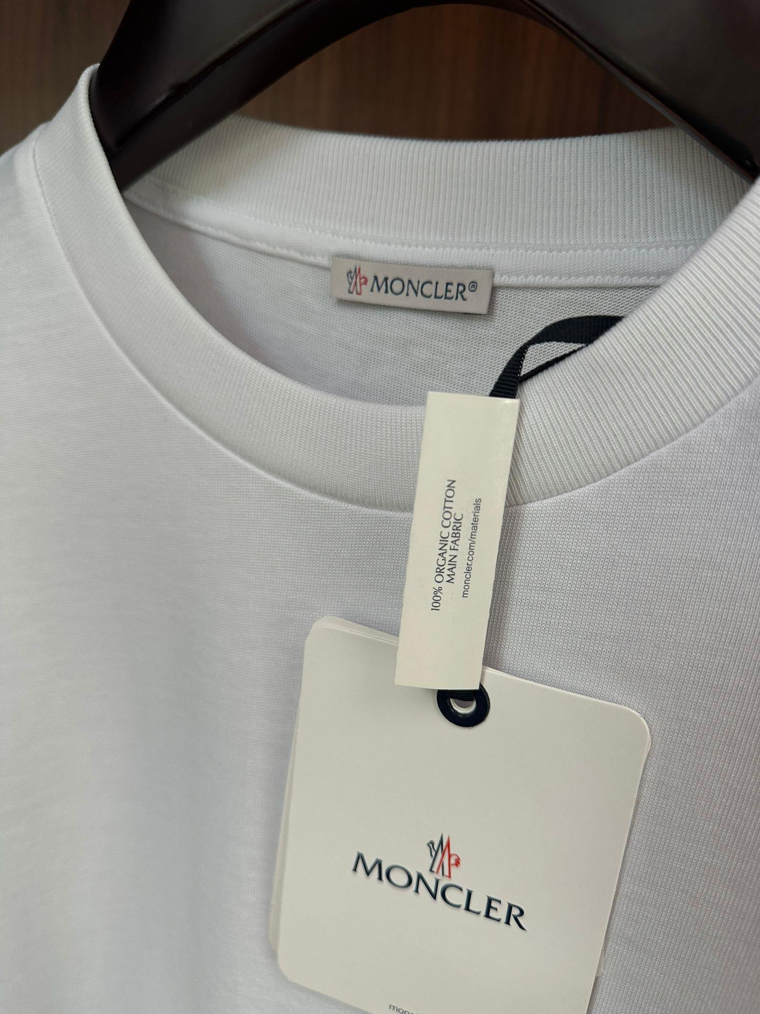 Göğüs Nakış Logolu T-Shirt