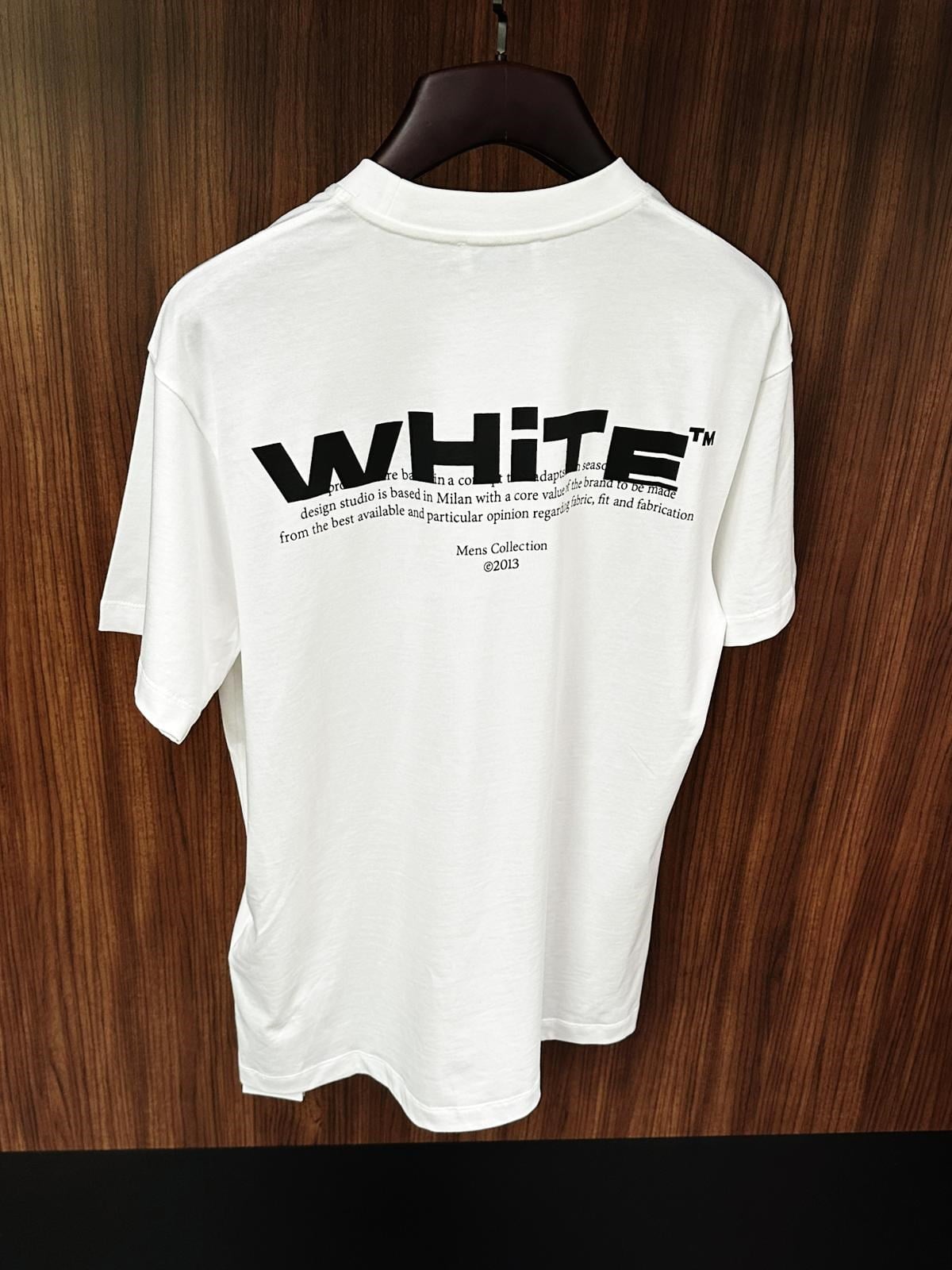 Göğüs Ve Sırt Yazı Baskılı T-Shirt