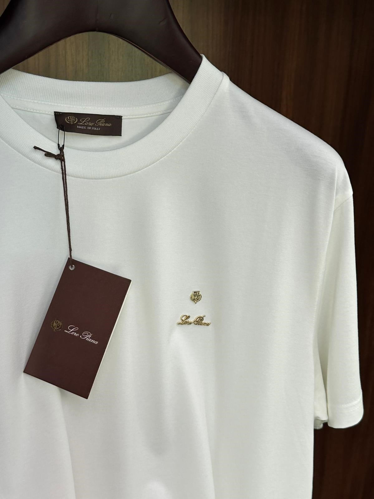 Gold Metal Logolu T-Shirt