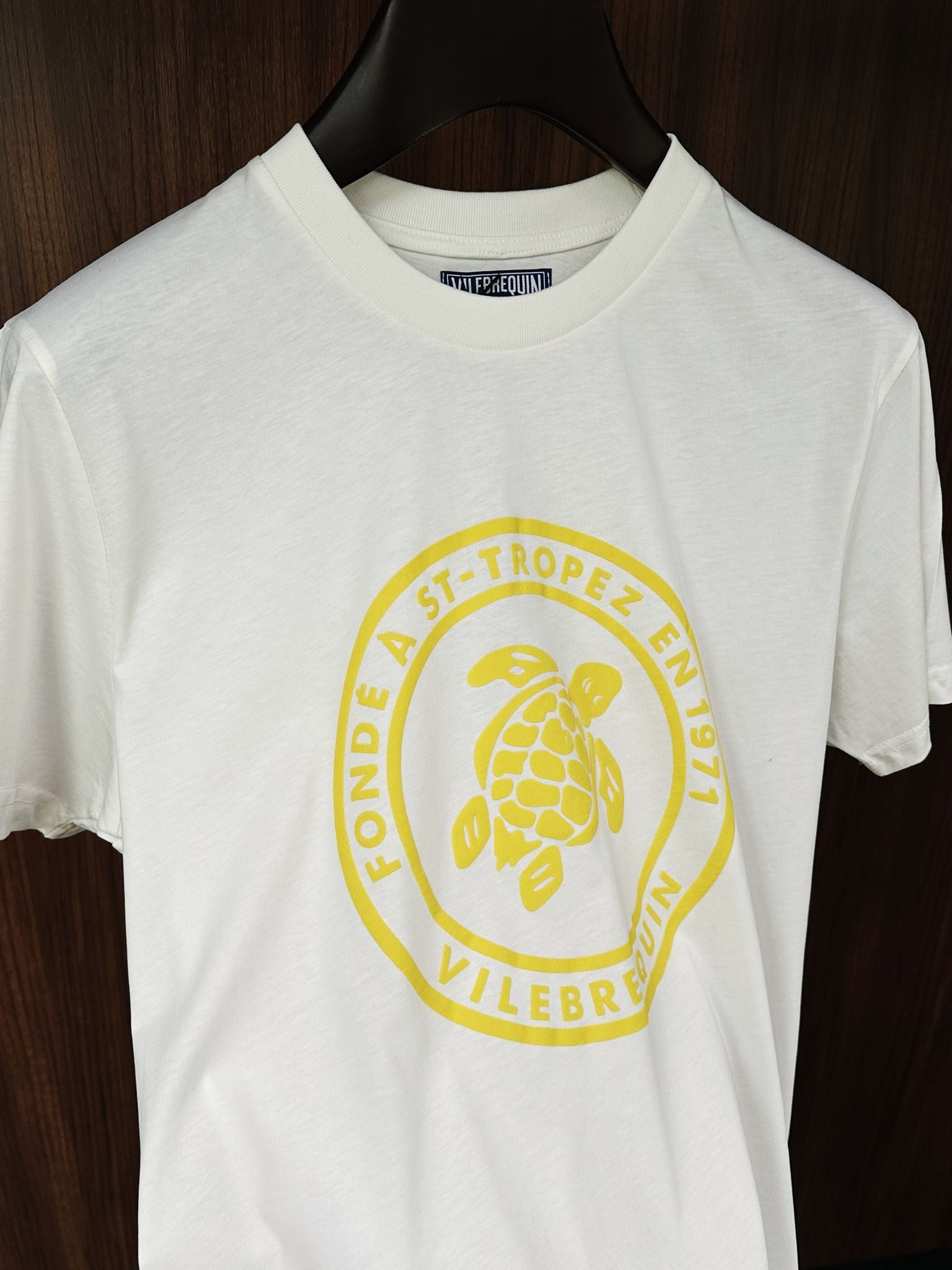 Kabartma Kamplumbağa Baskılı T-Shirt