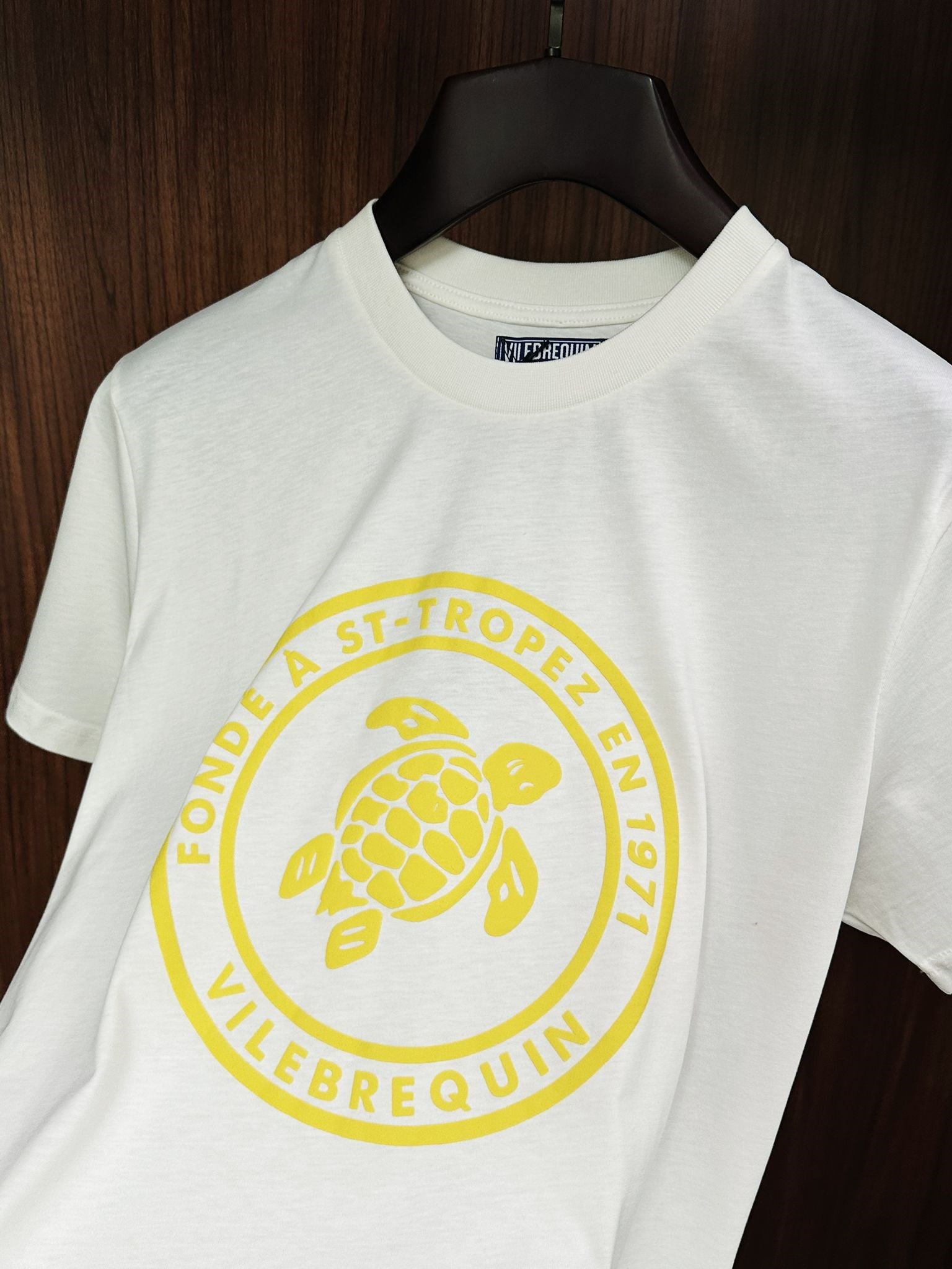 Kabartma Kamplumbağa Baskılı T-Shirt