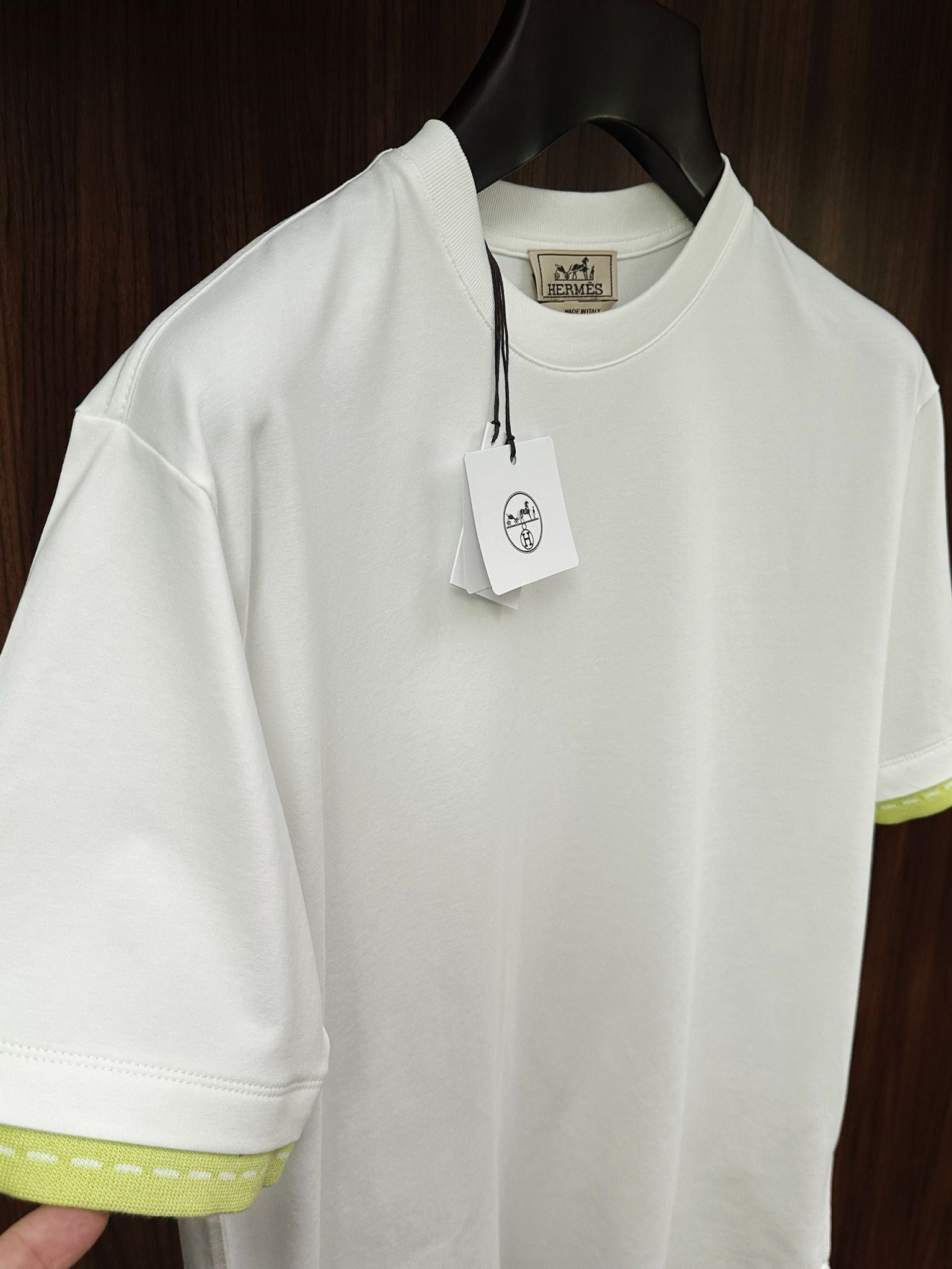 Kol Detaylı Bisiklet Yaka T-Shirt