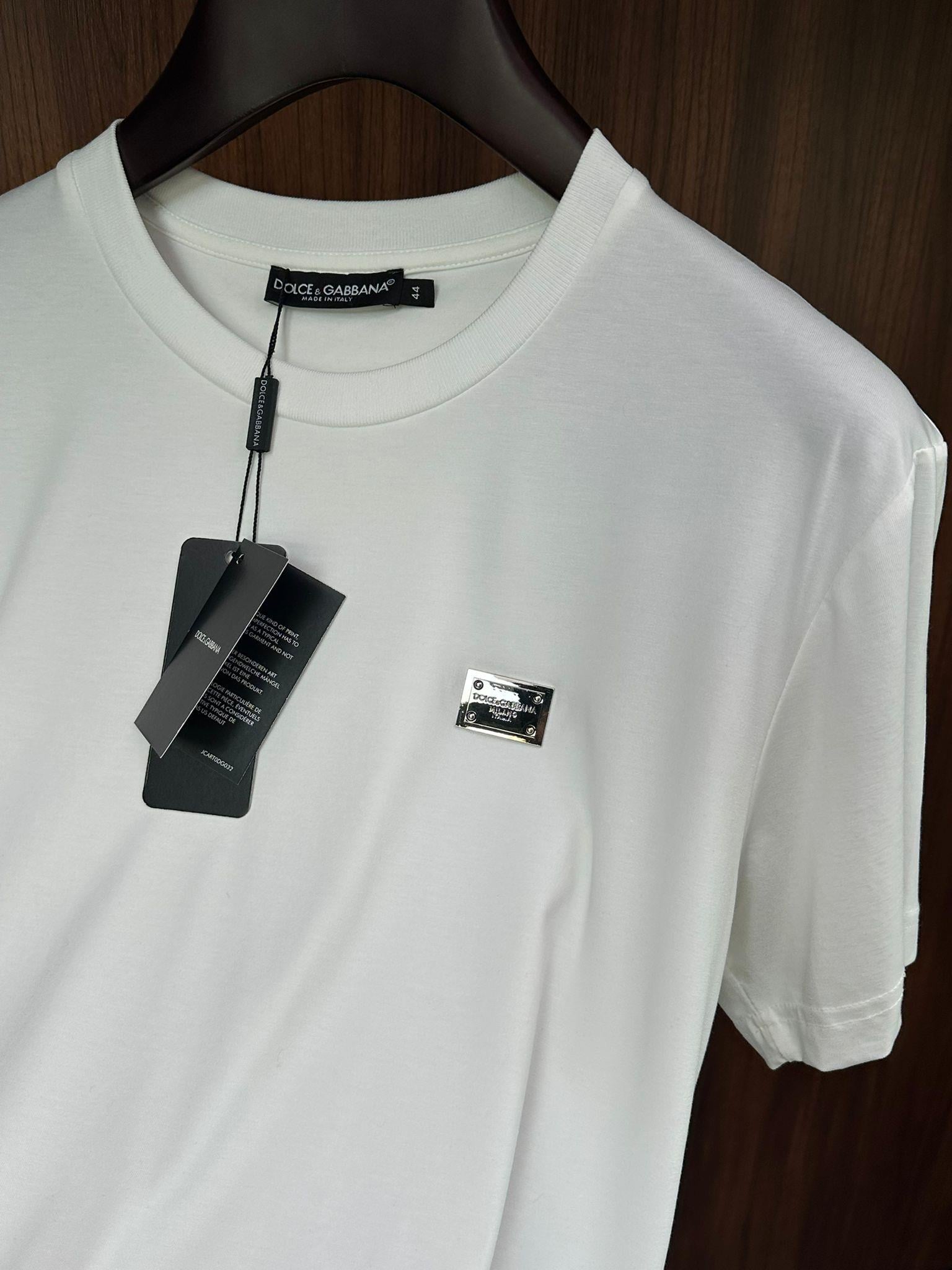 Metal Logolu Modal Kumaş Basic T-Shirt