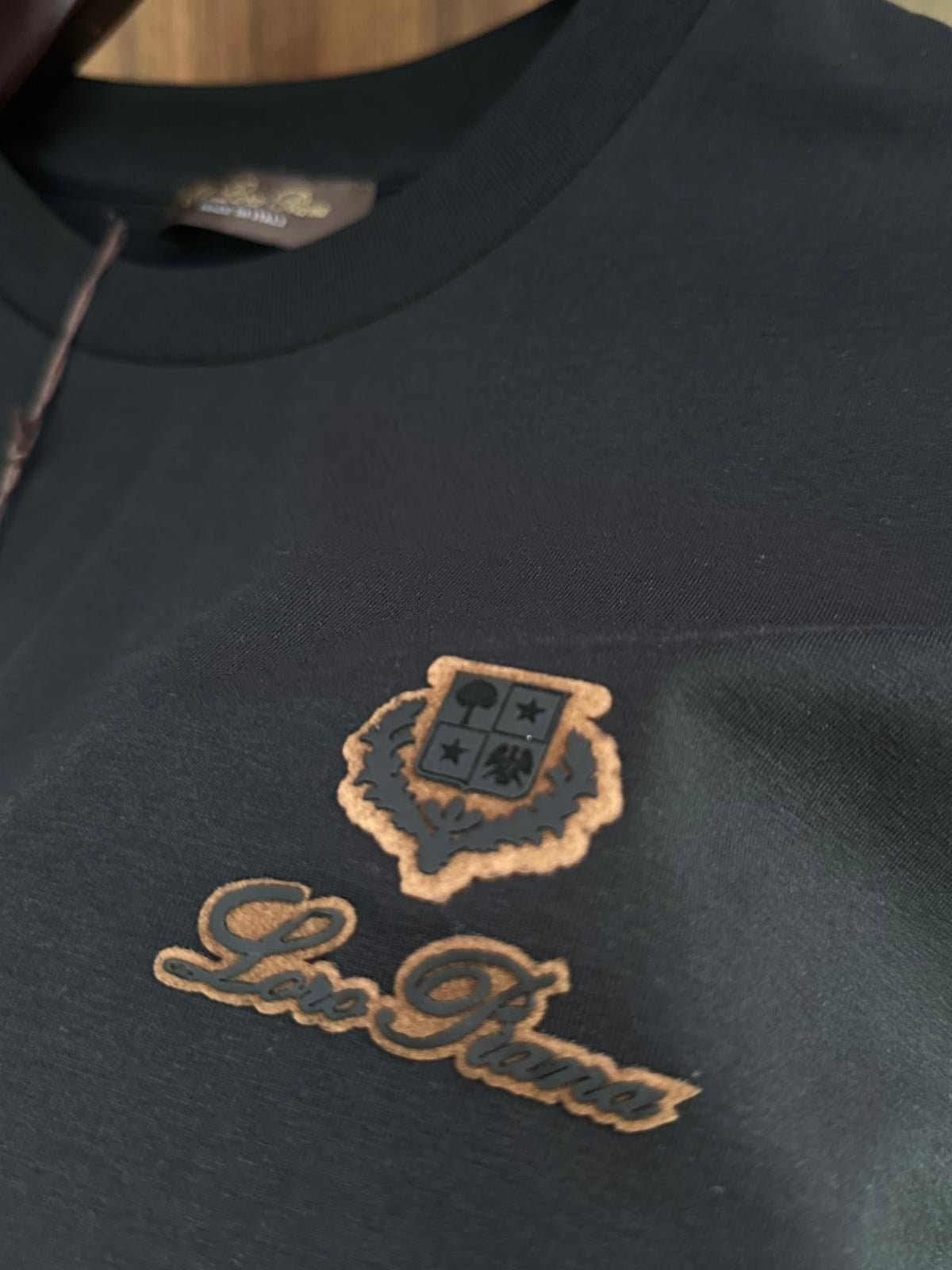 Nakış Arma Üzeri Silikon Logolu T-Shirt