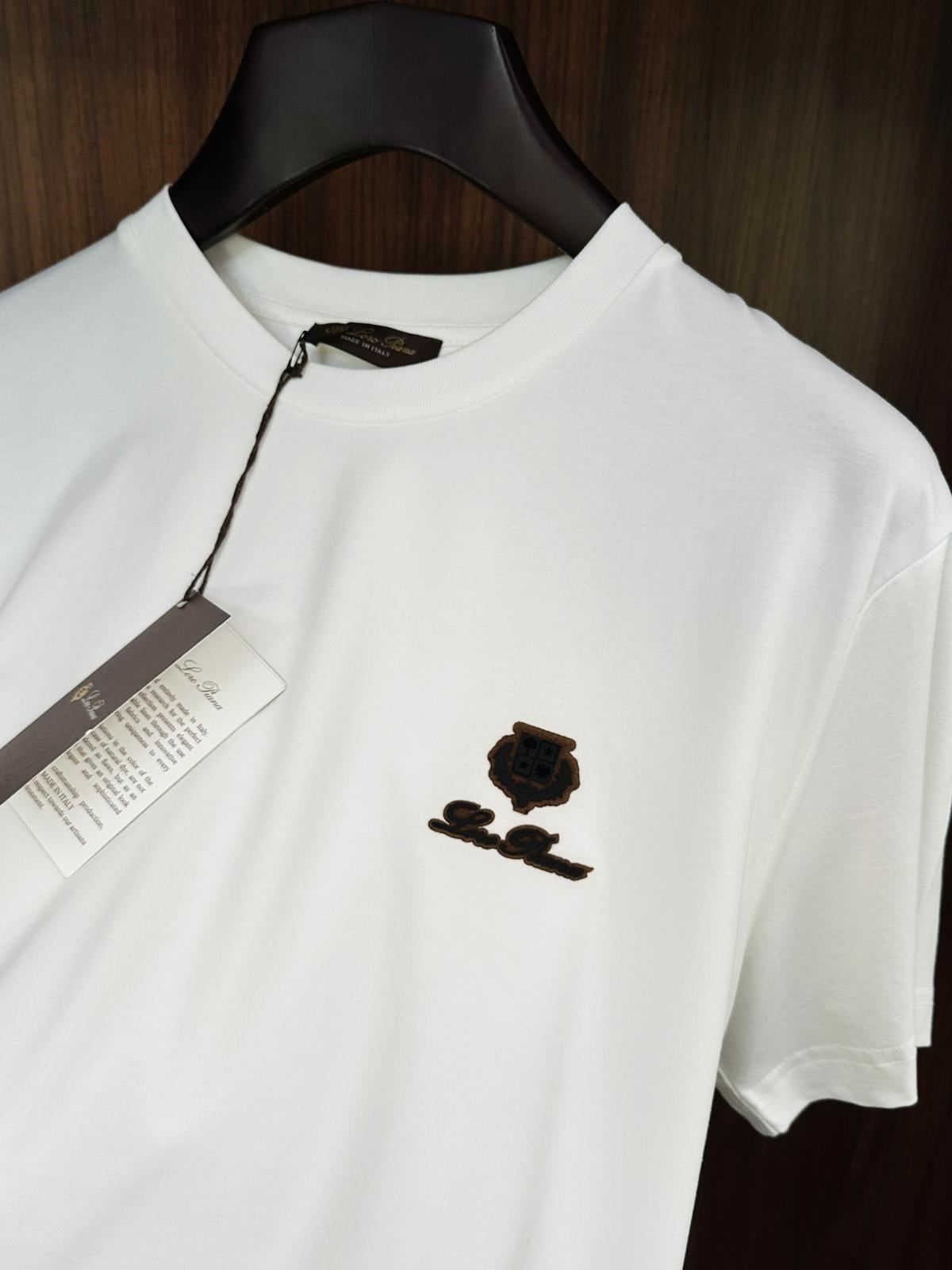 Nakış Arma Üzeri Silikon Logolu T-Shirt